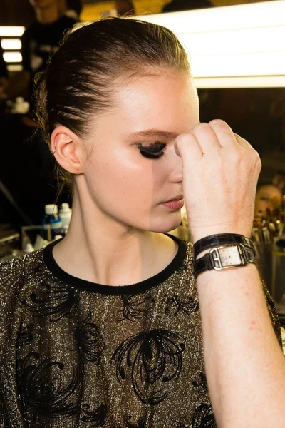Look 12